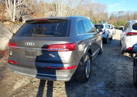 2021 Audi Q7 Premium Plus 55 Tfsi Quattro Tiptronic z USA, uszkodzony, nr VIN WA1LXAF7XMD035074